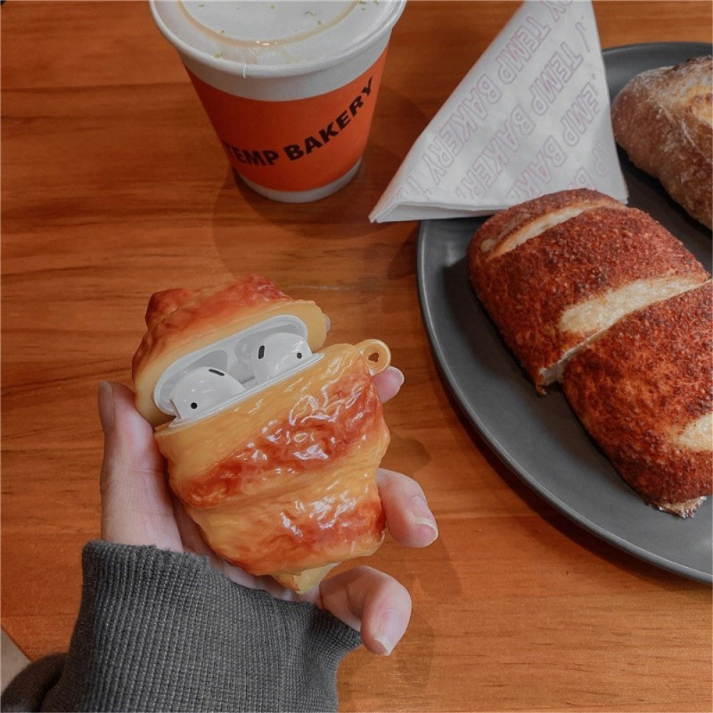 AirPods-Hülle 2 / 1 Croissant